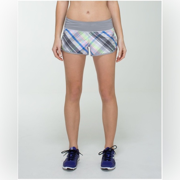 Lululemon Speed Short in Rad Plaid Lullaby Reflective / Ambient Grey - Picture 1 of 7